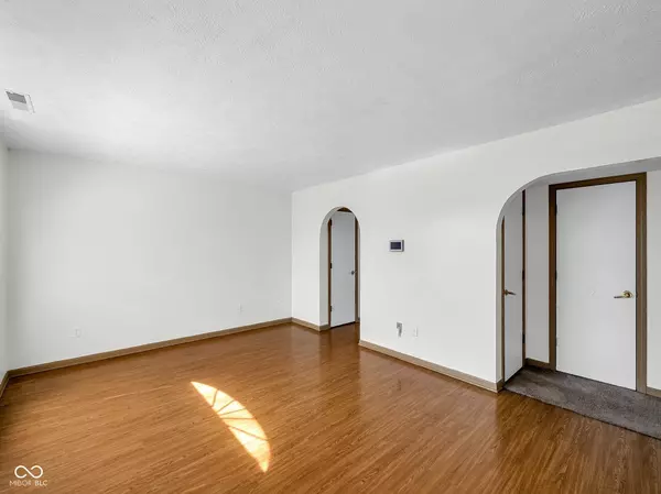 11054 Dura DR, Indianapolis, IN 46229