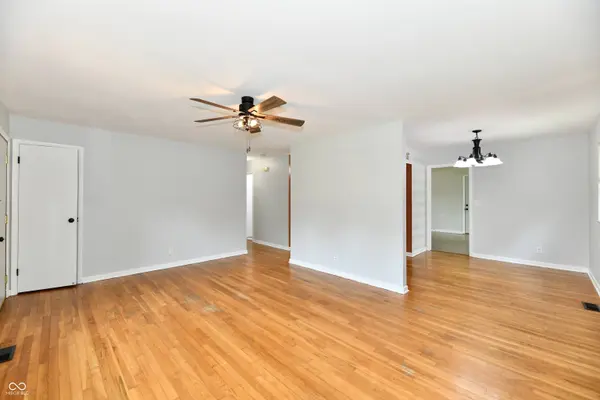 7102 Walton ST, Indianapolis, IN 46241