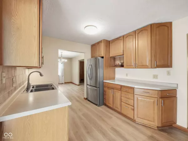 7215 Kimberly LN, Plainfield, IN 46168