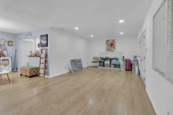5729 Dewey DR, Fair Oaks, CA 95628