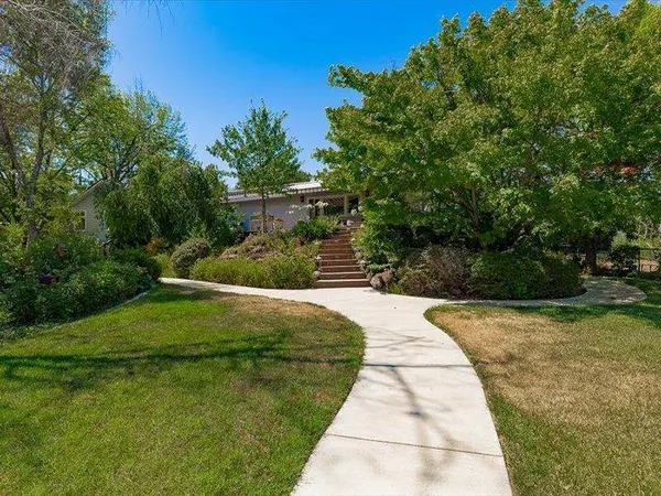 4150 Foxwood LN, Shingle Springs, CA 95682