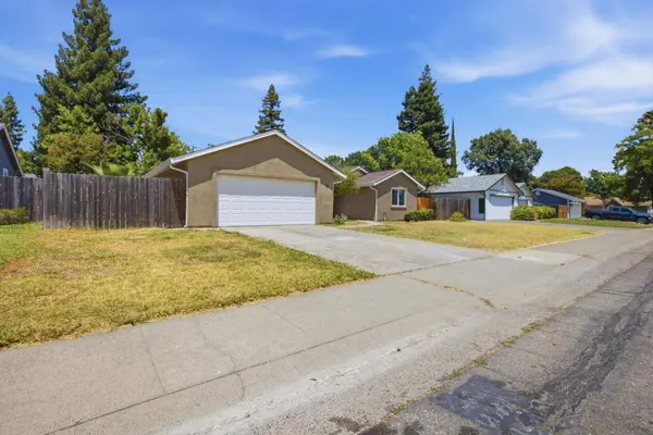 14 Cache River CIR, Sacramento, CA 95831