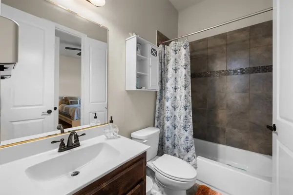 8871 Etta CT, Waxahachie, TX 75167