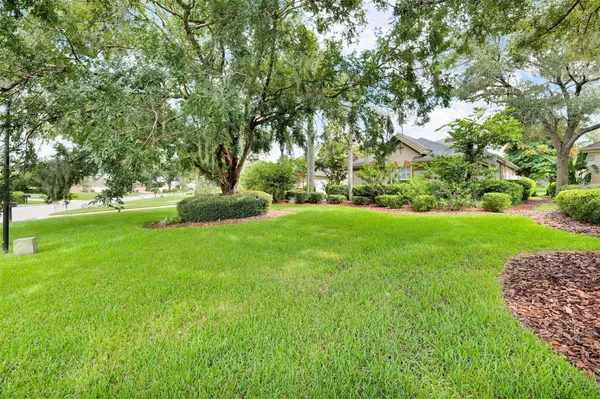 3056 SHOAL CREEK VILLAGE DR, Lakeland, FL 33803