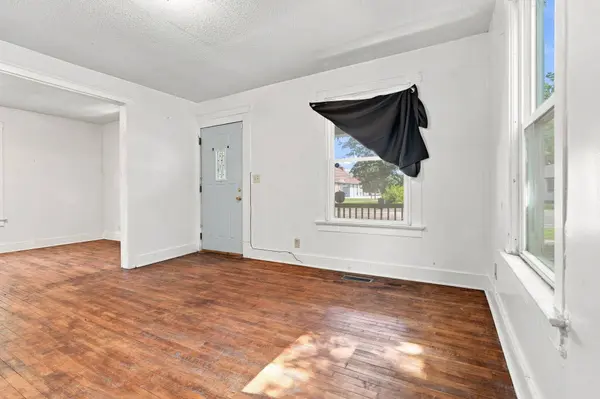 2611 Wood Street, Muskegon Heights, MI 49444