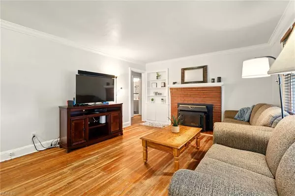 6 Rivercrest CT, Portsmouth, VA 23701