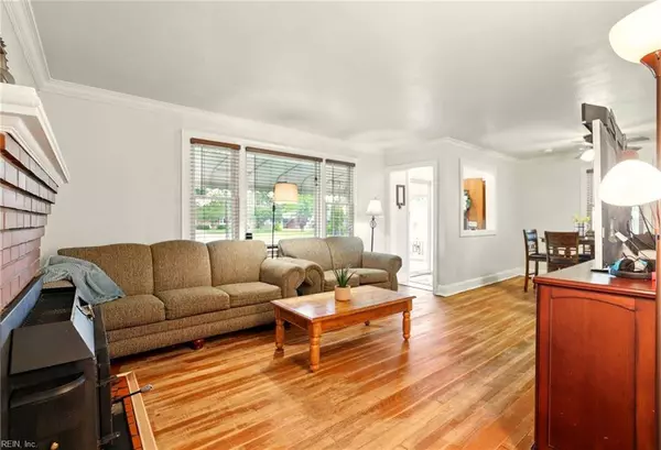 6 Rivercrest CT, Portsmouth, VA 23701