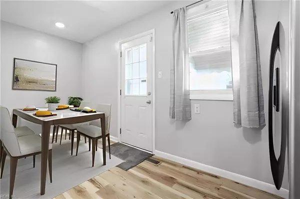 502 Mooney RD, Chesapeake, VA 23325