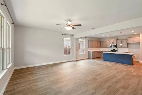 524 Big Horn Pass, Denton, TX 76210