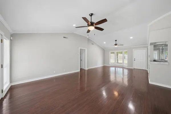 1108 Billie Ruth Lane, Hurst, TX 76053