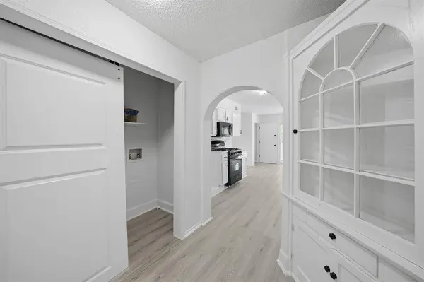 3350 Grafton Avenue, Dallas, TX 75211