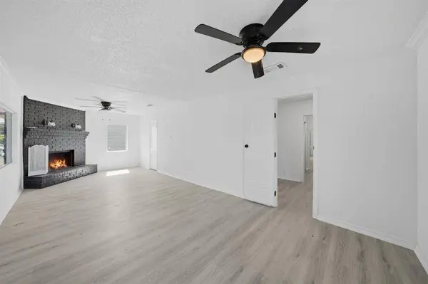 3350 Grafton Avenue, Dallas, TX 75211