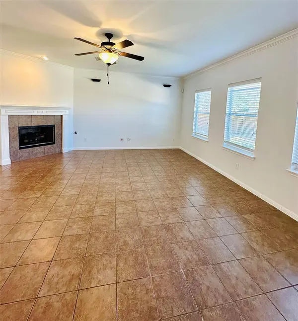 2800 Canyon Valley RUN, Pflugerville, TX 78660