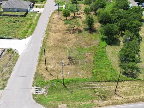 100 El Dorado DR, Kyle, TX 78640