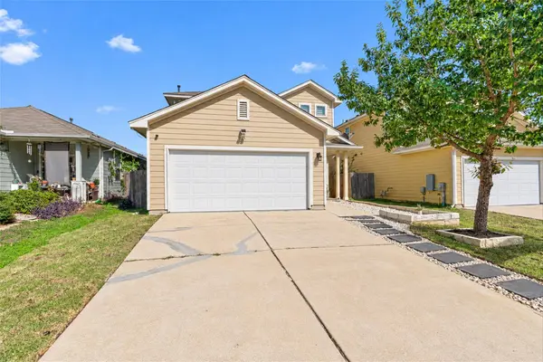 512 Twisted Oaks LN