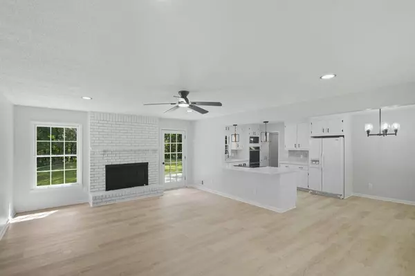 120 NW Westwood DR, Marietta, GA 30064