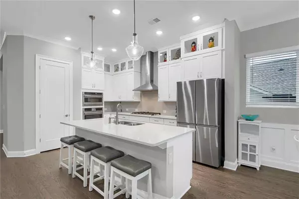 6956 River Rock DR, Flowery Branch, GA 30542