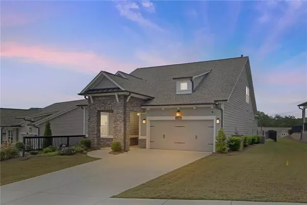 6956 River Rock DR, Flowery Branch, GA 30542