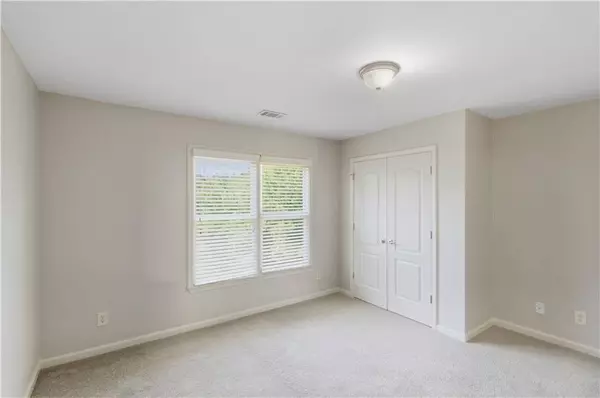 4728 Moon Hollow CT, Buford, GA 30519