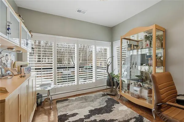 5264 Brooke Ridge DR, Dunwoody, GA 30338