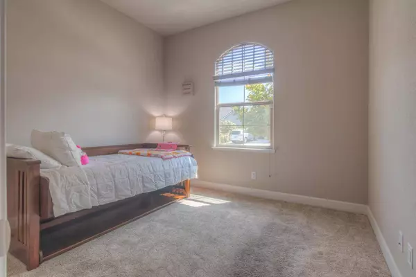 4509 Cloverleaf WAY, Roseville, CA 95747