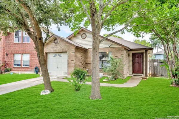 9727 Astin Place, San Antonio, TX 78251