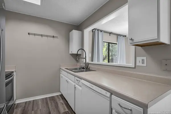 9727 Astin Place, San Antonio, TX 78251