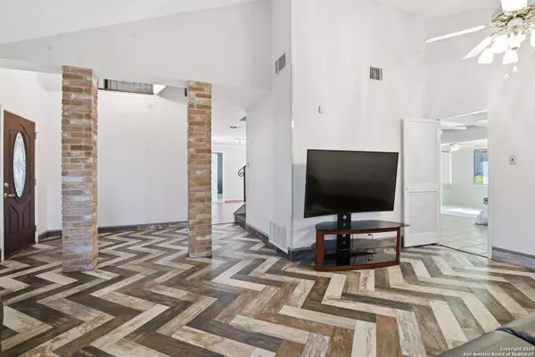 14114 kint circle, San Antonio, TX 78247