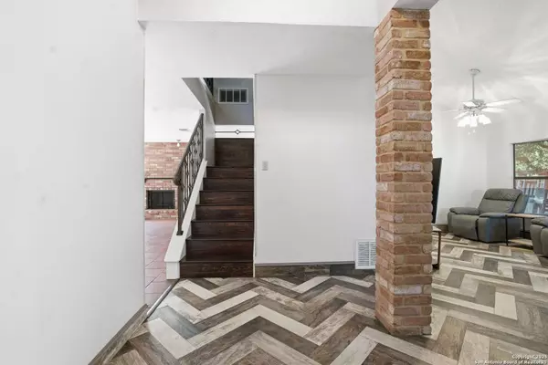 14114 kint circle, San Antonio, TX 78247