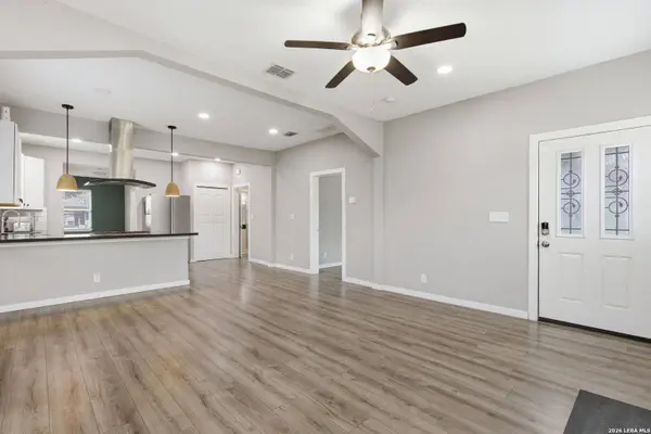 715 Avant, San Antonio, TX 78210