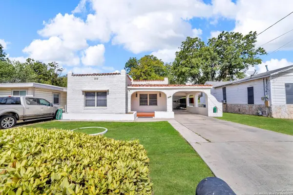 627 Cottonwood, San Antonio, TX 78225
