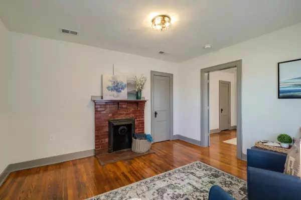 131 E Park Ave, Gallatin, TN 37066