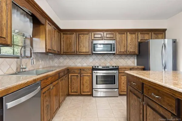 6818 Sun Meadow LN, Lake Charles, LA 70605