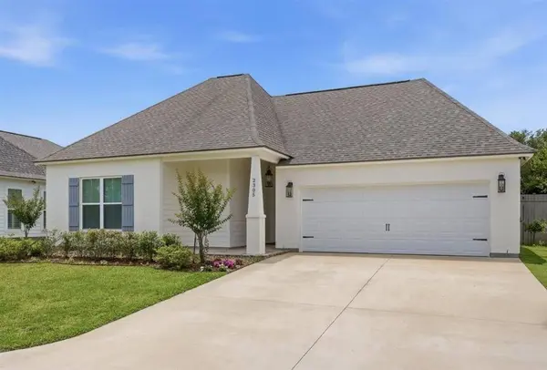 2305 Camellia Nicole Dr DR, Lake Charles, LA 70605