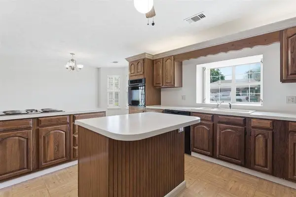 1316 Waverly ST, Lake Charles, LA 70605