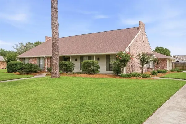 1316 Waverly ST, Lake Charles, LA 70605