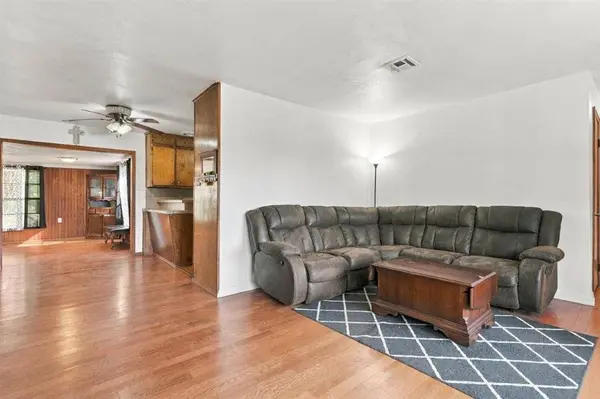 907 Cook DR, Deridder, LA 70634
