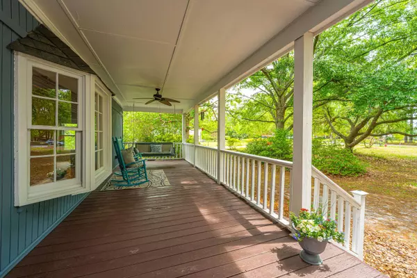 235 Summer Ln, Moncks Corner, SC 29461