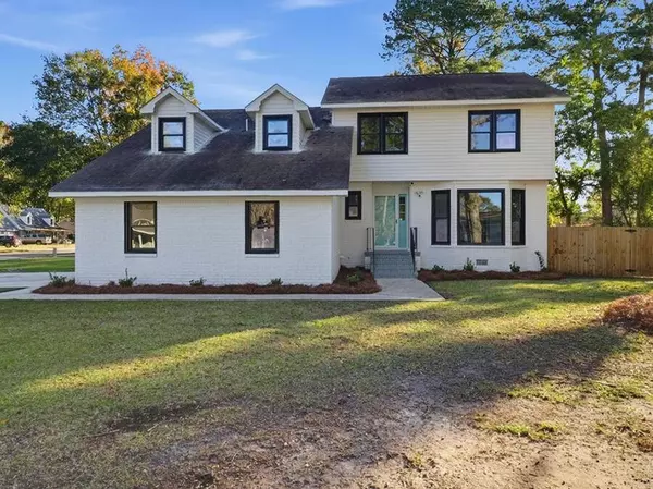 2619 Delhi Rd, North Charleston, SC 29406