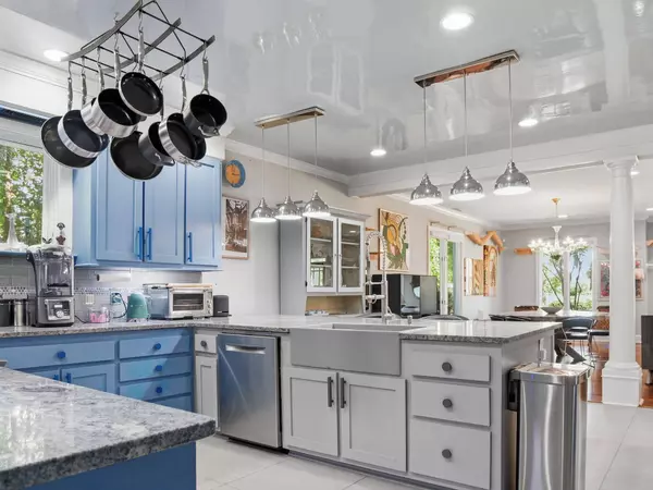 121 Berkshire Dr, Charleston, SC 29492