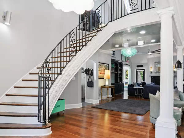 121 Berkshire Dr, Charleston, SC 29492