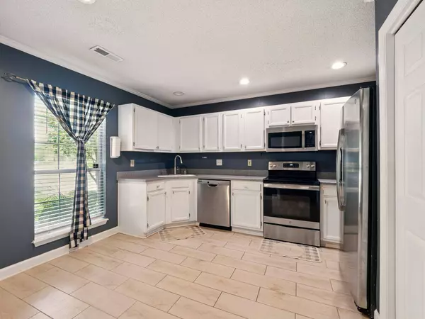 113 Mapperton Ct, Summerville, SC 29485