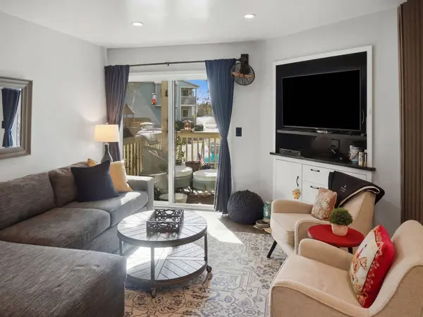 1481 Center Street #1102, Mount Pleasant, SC 29464