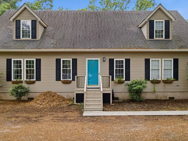 1519 Rifle Range Rd, Mount Pleasant, SC 29464