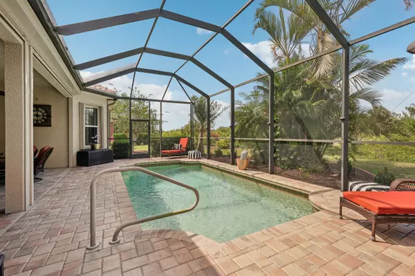 North Port, FL 34291-8020,5412 Royal Poinciana Way