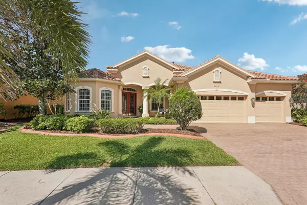 5412 Royal Poinciana Way, North Port, FL 34291-8020