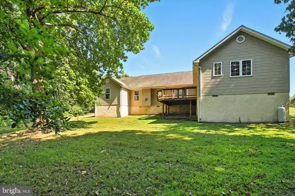 1009 MAGNOLIA DR, La Plata, MD 20646