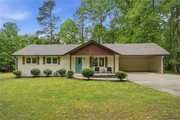 405 W Barbara LN, Carrollton, GA 30117