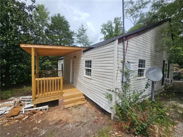 301 Hammett ST, Honea Path, SC 29654