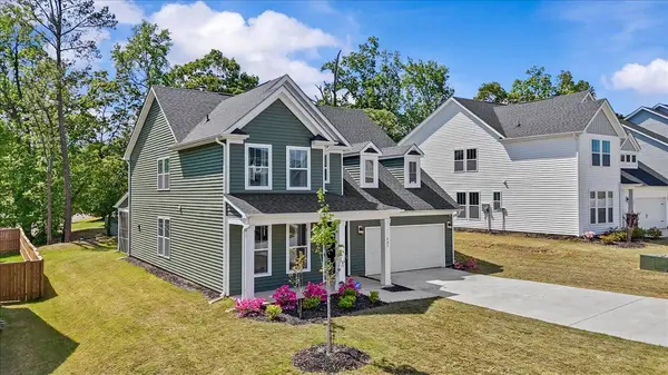 685 Sunwater Dr, Duncan, SC